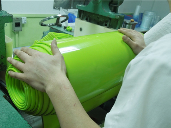 <a href='http://kprled.com/Helps/dgongshidiboguijiaozh.html' class='keys' title='點(diǎn)擊查看關(guān)于硅膠制品廠家的相關(guān)信息' target='_blank'>硅膠制品廠家</a> 硅膠制品廠家